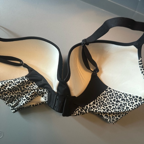 Victoria secret Leopard Print Women's Bra - Picture 3 of 3